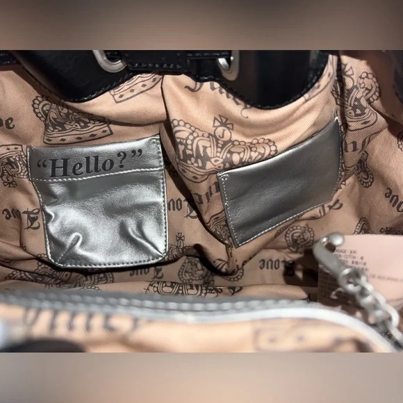 Juicy Couture Heritage Crest Freestyle Hobo with matching Makeup Pouch - Picture 9 of 17